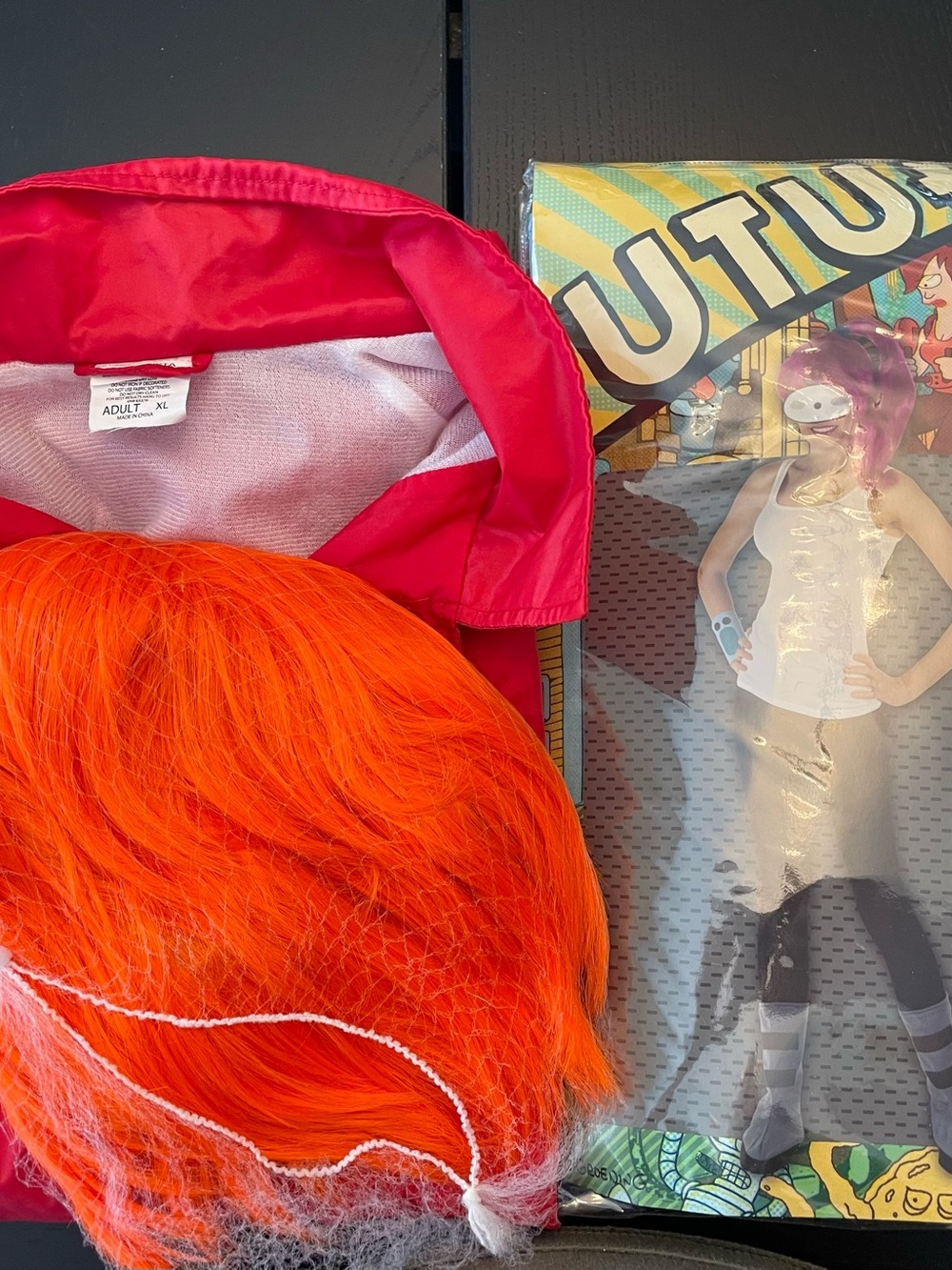 Couples Futurama Costumes- Fry and Leela